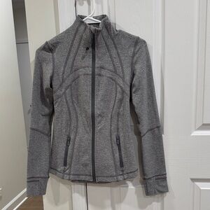 New without tag Lululemon athletica Gray Utility Jacket
